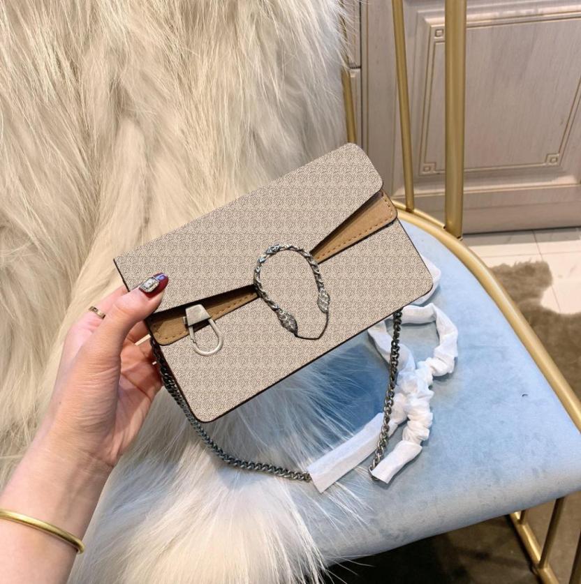 Vintage Mini crossbody bags Dionisio chain shoulder bag women elegant high end dinner Clutch WOC handbag with original box designe2136732, Sky blue
Vintage Mini crossbody bags Dionisio chain shoulder bag women elegant high end dinner Clutch WOC handbag with original box designe2136732, Sky blue