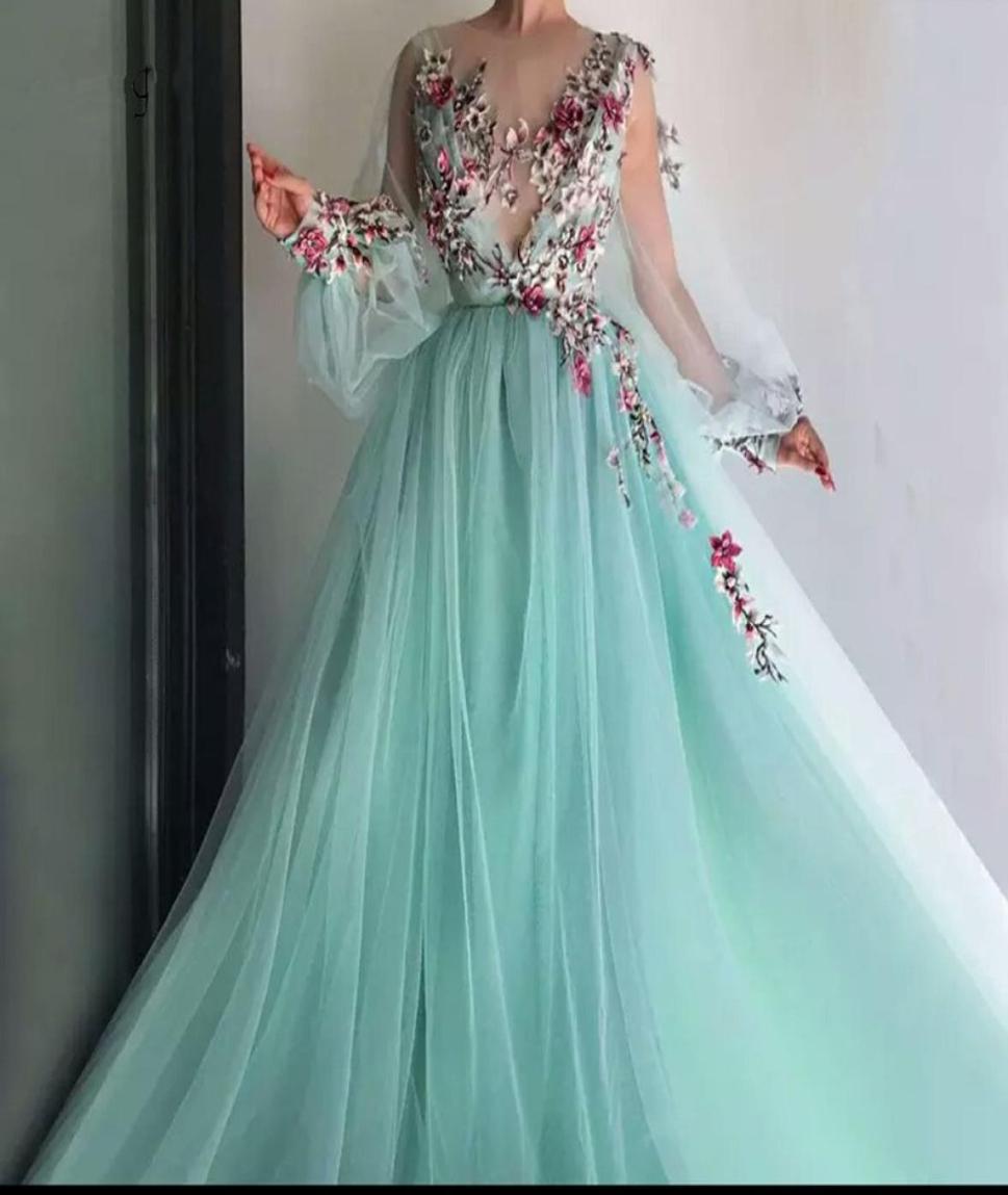 2020 New Pretty Mint Green Floral Embroidery Lace Prom Dresses Puff Full Sleeves Illusion Oneck Aline Party Dress Vestido Format3890813, Same as picture
2020 New Pretty Mint Green Floral Embroidery Lace Prom Dresses Puff Full Sleeves Illusion Oneck Aline Party Dress Vestido Format3890813, Same as picture