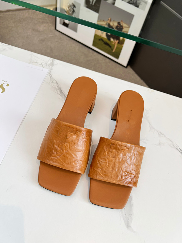Top Quality Designer Sandals Slippers Beach Classic Flat Sandal Luxury Summer Lady Leather Flip 0522, 16
Top Quality Designer Sandals Slippers Beach Classic Flat Sandal Luxury Summer Lady Leather Flip 0522, 16