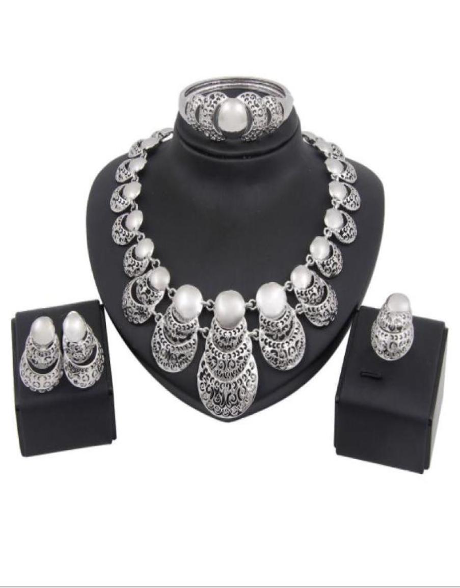 Charm Dubai Gold Plated Crystal Jewelry Sets For Women African Pendant Necklace Earrings Bangle Rings Party Dress Accessories L2Bi3803804
Charm Dubai Gold Plated Crystal Jewelry Sets For Women African Pendant Necklace Earrings Bangle Rings Party Dress Accessories L2Bi3803804
