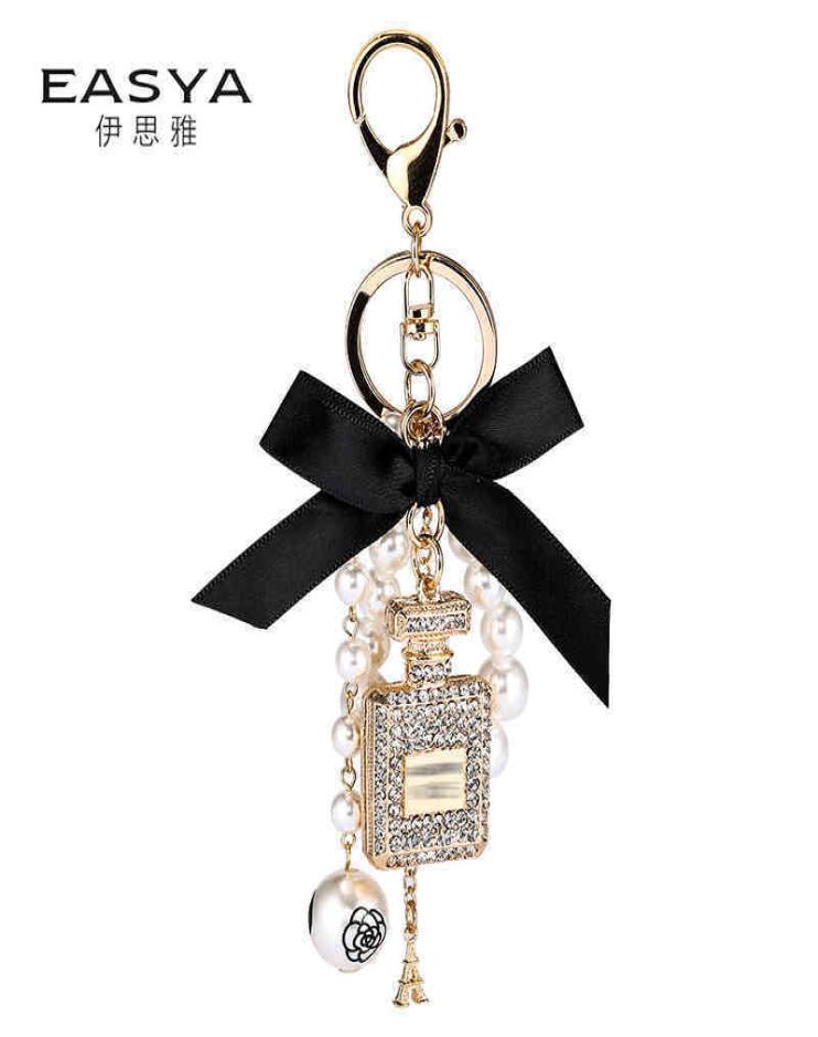 Keychains 2022 Korean version creative hand pendant diamond perfume bottle alloy keychain bow tie pearl pendant5634076
Keychains 2022 Korean version creative hand pendant diamond perfume bottle alloy keychain bow tie pearl pendant5634076
