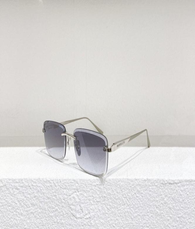MAYBA THE HORIZON III Top Original high quality Designer Sunglasses for mens famous fashionable retro luxury brand eyeglass Fashio1036000
MAYBA THE HORIZON III Top Original high quality Designer Sunglasses for mens famous fashionable retro luxury brand eyeglass Fashio1036000