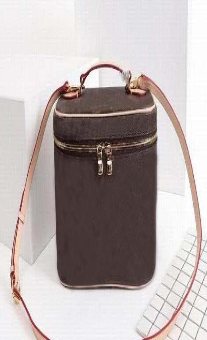 BROWN Flower leather women bags Cosmetic Pack Cosmetic Box Female Nicb travel washing case M42265 cross body shoulder8287646
BROWN Flower leather women bags Cosmetic Pack Cosmetic Box Female Nicb travel washing case M42265 cross body shoulder8287646