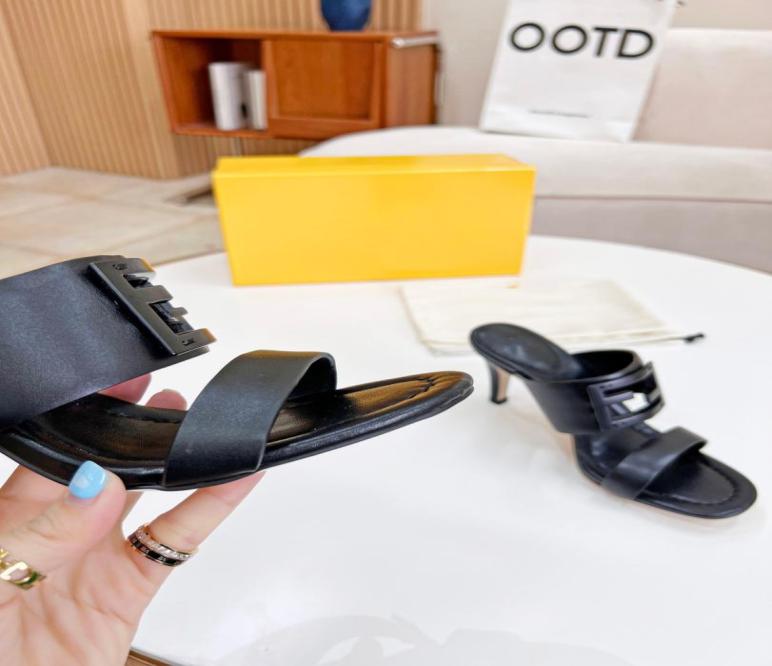 Women Sandals Slippers Slide Summer Designer Luxury Leather Rubber Flip Flops Shoe Outdoor Beach Shoes Large size 06019592232, Dark grey
Women Sandals Slippers Slide Summer Designer Luxury Leather Rubber Flip Flops Shoe Outdoor Beach Shoes Large size 06019592232, Dark grey