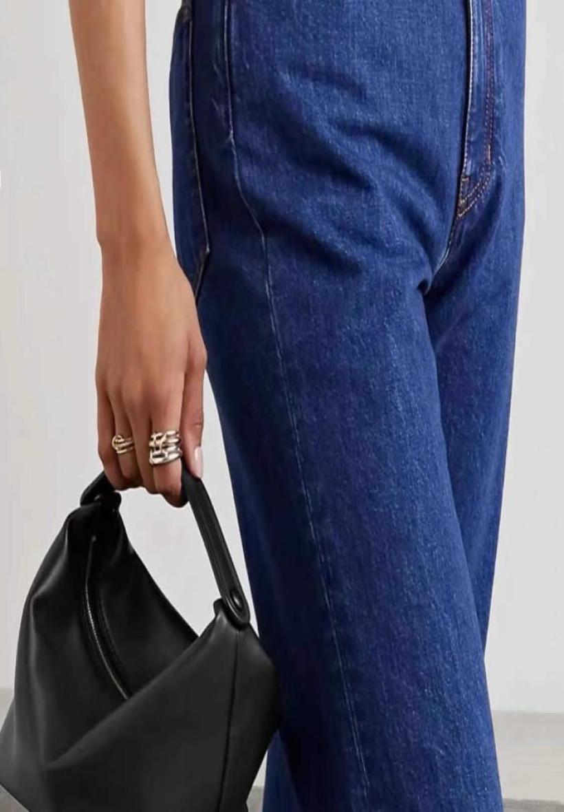The rows cowhide lunch box bag les Bains Tote extremely simple style handbag Womens European American style8556626, Blue
The rows cowhide lunch box bag les Bains Tote extremely simple style handbag Womens European American style8556626, Blue