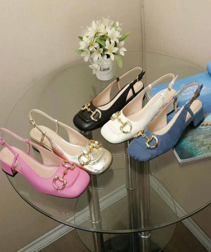 2021 Summer Beach Casual Sandals fashion 100 leather Flat Belt buckle Baotou Women Shoes lady Metal cowhide letter Work shoe blac5508941, White
2021 Summer Beach Casual Sandals fashion 100 leather Flat Belt buckle Baotou Women Shoes lady Metal cowhide letter Work shoe blac5508941, White