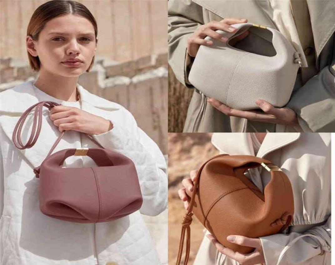 Bento Bag French Light Luxury Niche Design One Shoulder Messenger Cowhide Dumpling Leather Women039s Exquisite9774848