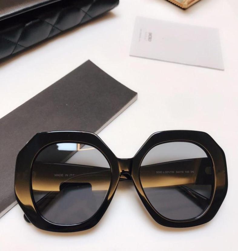 980 Popular Sunglasses Luxury Women Brand Designer Square Summer Style Full Frame Top Quality UV Protection Sunglasses Come With B1626412
980 Popular Sunglasses Luxury Women Brand Designer Square Summer Style Full Frame Top Quality UV Protection Sunglasses Come With B1626412
