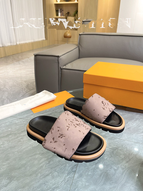 Fashion Sandals Genuine Leather Slippers Designer Women Slide Summer Luxury Flat Slides Ladies Beach Sandal Party Wedding 0522, 06
Fashion Sandals Genuine Leather Slippers Designer Women Slide Summer Luxury Flat Slides Ladies Beach Sandal Party Wedding 0522, 06