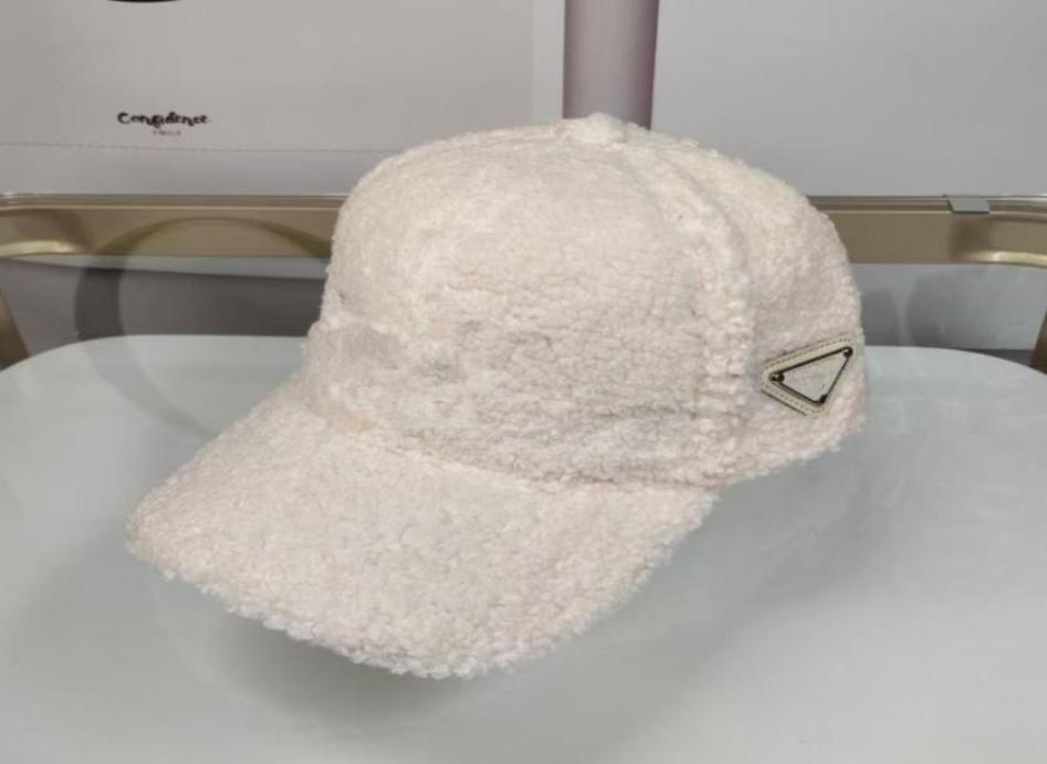 Designer plush cap baseball hats fashion mens womens sports hat Autumn winter embroidery craft man classic style sunshade Beanie9725060, Red
Designer plush cap baseball hats fashion mens womens sports hat Autumn winter embroidery craft man classic style sunshade Beanie9725060, Red