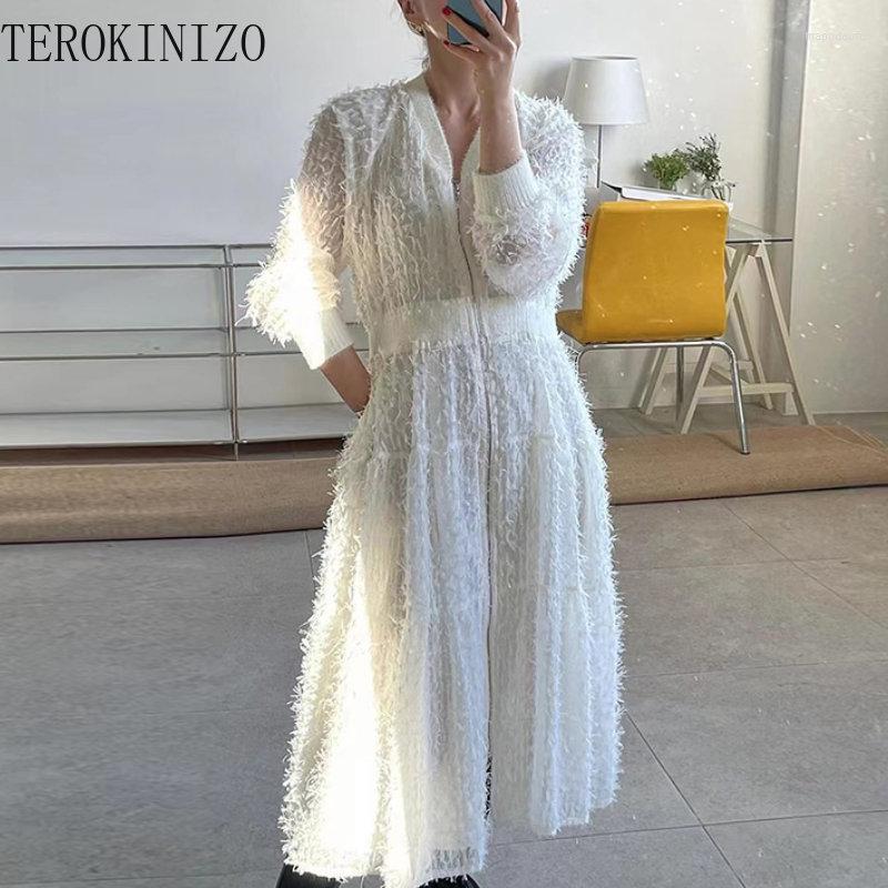 Casual Dresses TEROKINIZO Spring 2023 Arrival Dress Women Tassel Patchwork Solid Color Fashion Slim Waist Long Sleeve Robe Femme, Black
Casual Dresses TEROKINIZO Spring 2023 Arrival Dress Women Tassel Patchwork Solid Color Fashion Slim Waist Long Sleeve Robe Femme, Black