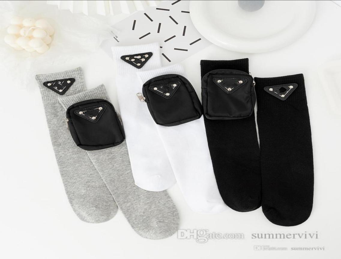 Designer kids letter triangle sports socks ins girls boys 34 knee high casual sock with purse children cotton breathable sox Q2913959947, White
Designer kids letter triangle sports socks ins girls boys 34 knee high casual sock with purse children cotton breathable sox Q2913959947, White