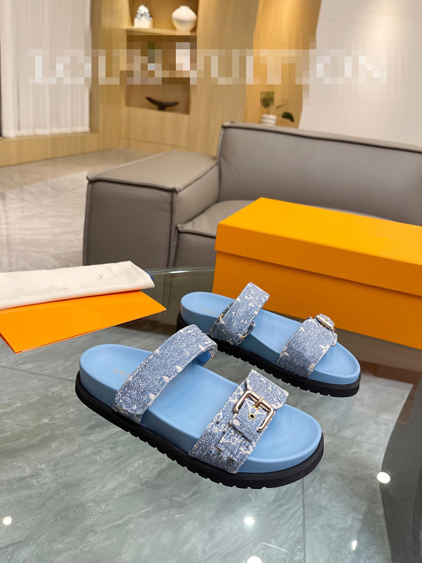 Designer Men Women Rubber Soles Sandals Canvas Slides Double Strap Flat Buckle Slippers Mule Shoes Leather Bottom Beach Slides Summer 0522, 06
Designer Men Women Rubber Soles Sandals Canvas Slides Double Strap Flat Buckle Slippers Mule Shoes Leather Bottom Beach Slides Summer 0522, 06