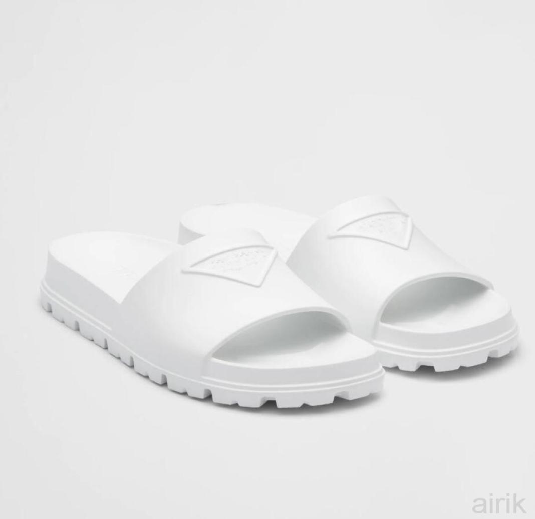 Summer Casual Streetwear Sandals Shoes Embossed Triangle Rubber Slides Women Men Lightweight Slip On Beach Slippers Comfort Walkin2581356, Red
Summer Casual Streetwear Sandals Shoes Embossed Triangle Rubber Slides Women Men Lightweight Slip On Beach Slippers Comfort Walkin2581356, Red
