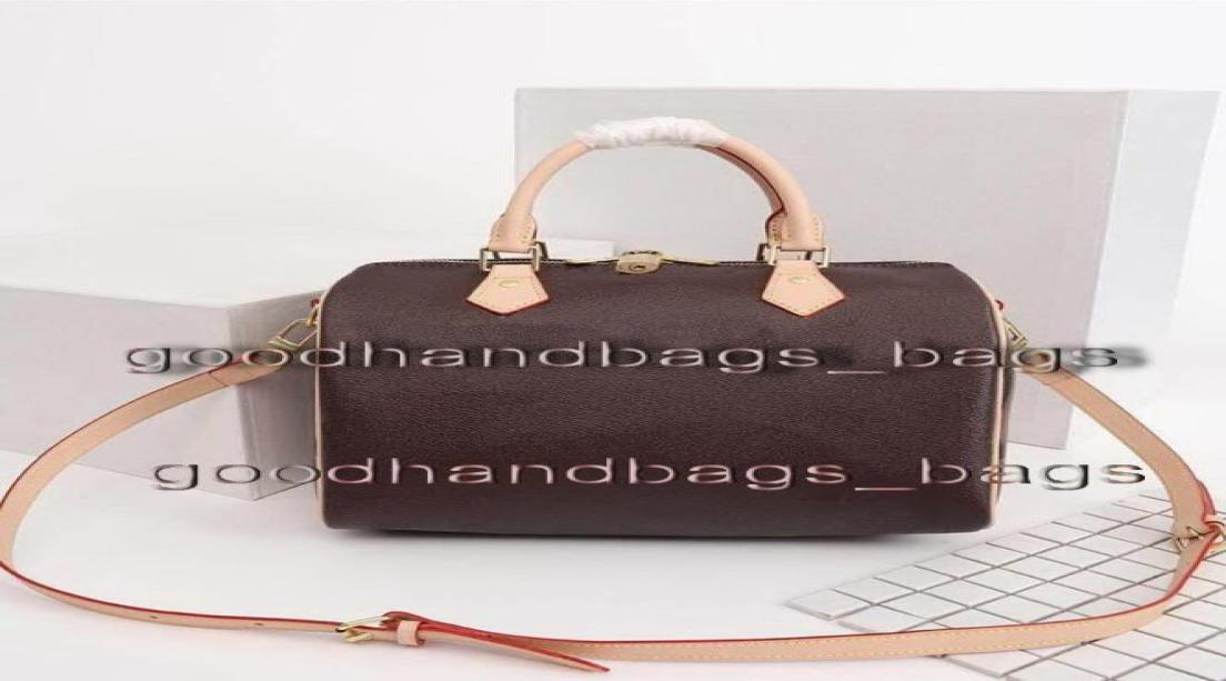 High Quality PU fashion men women travel bag duffle bag luggage handbags large capacity sport bag Pillow bags SIZE 35CM 1889103818, Dark khaki
High Quality PU fashion men women travel bag duffle bag luggage handbags large capacity sport bag Pillow bags SIZE 35CM 1889103818, Dark khaki
