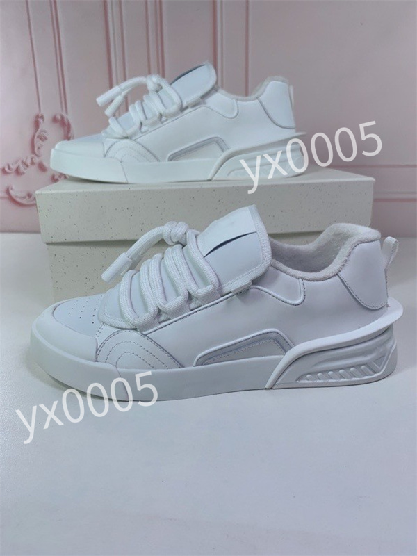 New Luxury Designer flat sneaker trainer casual shoes leather white letter overlays fashion platform men womens low sneakers, 01
New Luxury Designer flat sneaker trainer casual shoes leather white letter overlays fashion platform men womens low sneakers, 01