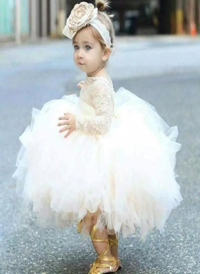 2018 cute baby girl baptism gown christening dress jewel neck long sleeves lace bodice ruffles ball gown skirt toddler pageant dre8919843, Custom made from color chart
2018 cute baby girl baptism gown christening dress jewel neck long sleeves lace bodice ruffles ball gown skirt toddler pageant dre8919843, Custom made from color chart