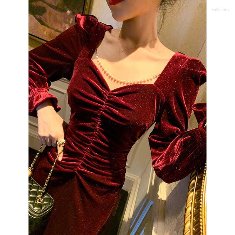 Casual Dresses 2023 Autumn Evening Party Velvet Dress Female Elegant Vintage One Piece Korea Women Long Sleeve Fishtail Midi, Red
Casual Dresses 2023 Autumn Evening Party Velvet Dress Female Elegant Vintage One Piece Korea Women Long Sleeve Fishtail Midi, Red