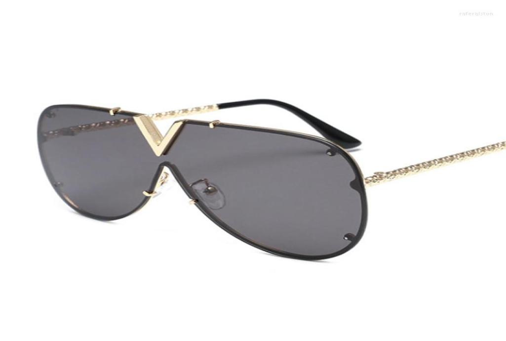 Sunglasses Brand Designer Oversized Women Men Luxury Metal Gradient Sun Glasses Male Female Big Frame Fashion1881268
Sunglasses Brand Designer Oversized Women Men Luxury Metal Gradient Sun Glasses Male Female Big Frame Fashion1881268