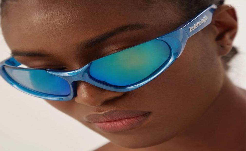 Sunglasses Mirror Blue Wrap Around Women Y2K Sports Rideing Eyeglasses Vintage Punk Rectangular Sun Glasses Unisex2767384
Sunglasses Mirror Blue Wrap Around Women Y2K Sports Rideing Eyeglasses Vintage Punk Rectangular Sun Glasses Unisex2767384