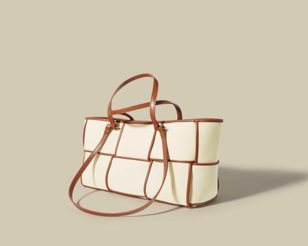 Bottegas Bag Point Venetas Simple Fashion Woven Large Capacity Commuter Tote Cowhide Canvas One Shoulder Handbag9649358, Multi
Bottegas Bag Point Venetas Simple Fashion Woven Large Capacity Commuter Tote Cowhide Canvas One Shoulder Handbag9649358, Multi