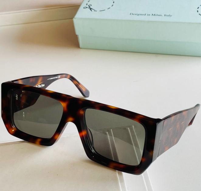 OFF designer Sunglasses for men OW40018U O ff the latest trend fashion allmatch style tough square tooling feel super thick sheet9956348
OFF designer Sunglasses for men OW40018U O ff the latest trend fashion allmatch style tough square tooling feel super thick sheet9956348
