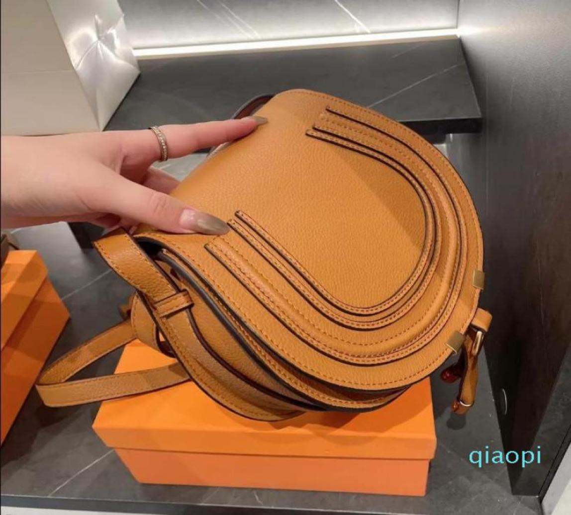 Designer luxury Brand Messenger bags whole Designers Women High Quality Genuine Cowskin Leather Cloe Mini Marcie Shoulder8835611, Dark grey
Designer luxury Brand Messenger bags whole Designers Women High Quality Genuine Cowskin Leather Cloe Mini Marcie Shoulder8835611, Dark grey