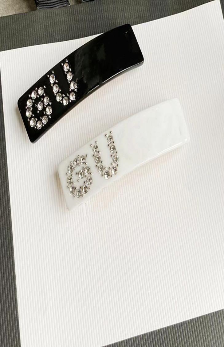 G078 Girls Gift Luxury GLetter Acrylic Quality Designers Hair Clips For Women Party Christmas Day Fashion Barretttes 75CM Black 5667440
G078 Girls Gift Luxury GLetter Acrylic Quality Designers Hair Clips For Women Party Christmas Day Fashion Barretttes 75CM Black 5667440