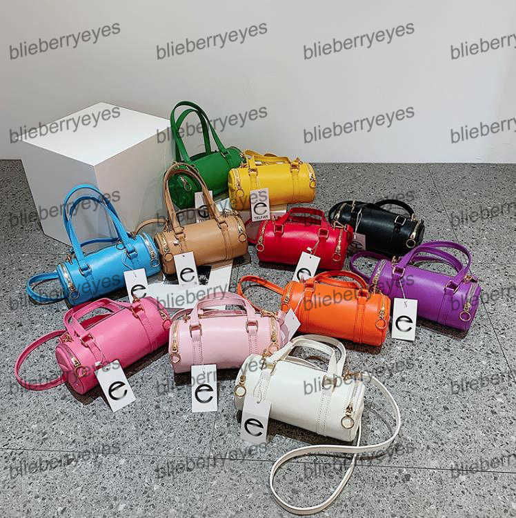 Designer handbag Fashion Cylinder bag Women's Protable Handbag Single Shoulder Crossbody Bag Oval Mobile Phone Bucket Bag blieberryeyes, Red bag
Designer handbag Fashion Cylinder bag Women's Protable Handbag Single Shoulder Crossbody Bag Oval Mobile Phone Bucket Bag blieberryeyes, Red bag