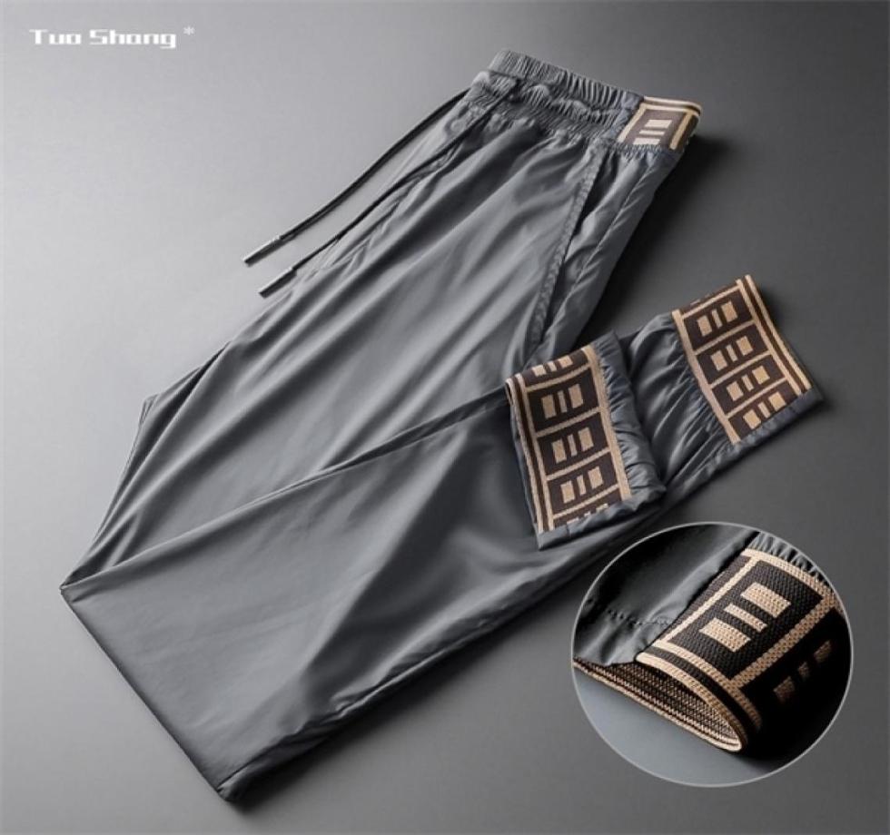 2020 Spring Mens Jogger Thin Drawstring Sports Pants High Fashion Streetwear New Designer Joggers Casual Trousers Men Y11147607808, Black
2020 Spring Mens Jogger Thin Drawstring Sports Pants High Fashion Streetwear New Designer Joggers Casual Trousers Men Y11147607808, Black