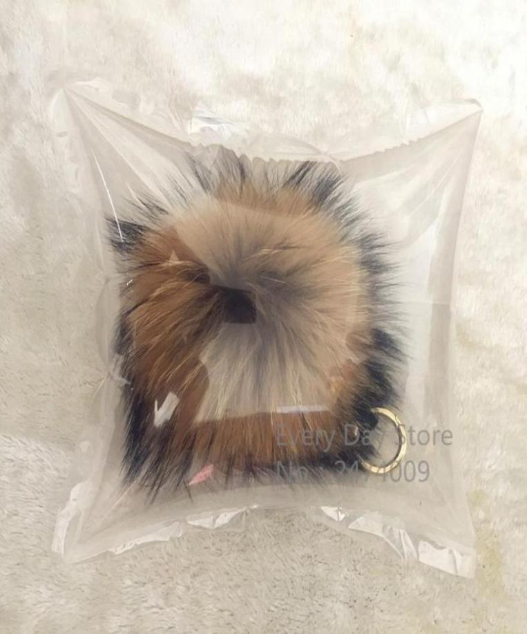 15cm Fluffy Raccoon Fur Ball Keychain Real Fur Key Chains Pompom Keychain Pompon Keyring Charm Women Bag Pendant11226032
15cm Fluffy Raccoon Fur Ball Keychain Real Fur Key Chains Pompom Keychain Pompon Keyring Charm Women Bag Pendant11226032