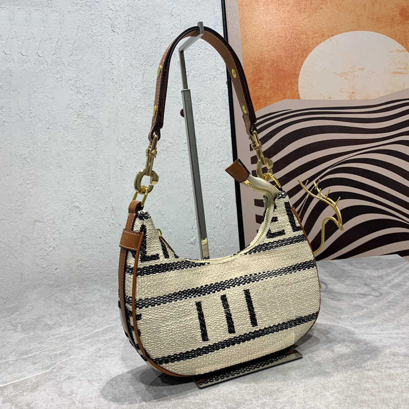 Mirror quality designer Bags Women embroidery Baguette Top quality shoulder bags Luxury handbags crossbody armpit Bag 230524, Black
Mirror quality designer Bags Women embroidery Baguette Top quality shoulder bags Luxury handbags crossbody armpit Bag 230524, Black