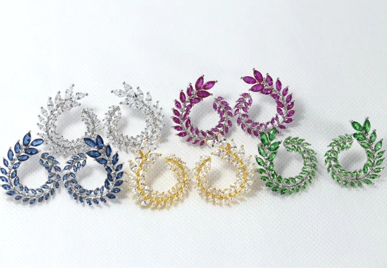 Stud Designer Fashion 925 Sterling Silver Jewelry 3A Cubic Zirconia Party Earring
Stud Designer Fashion 925 Sterling Silver Jewelry 3A Cubic Zirconia Party Earring