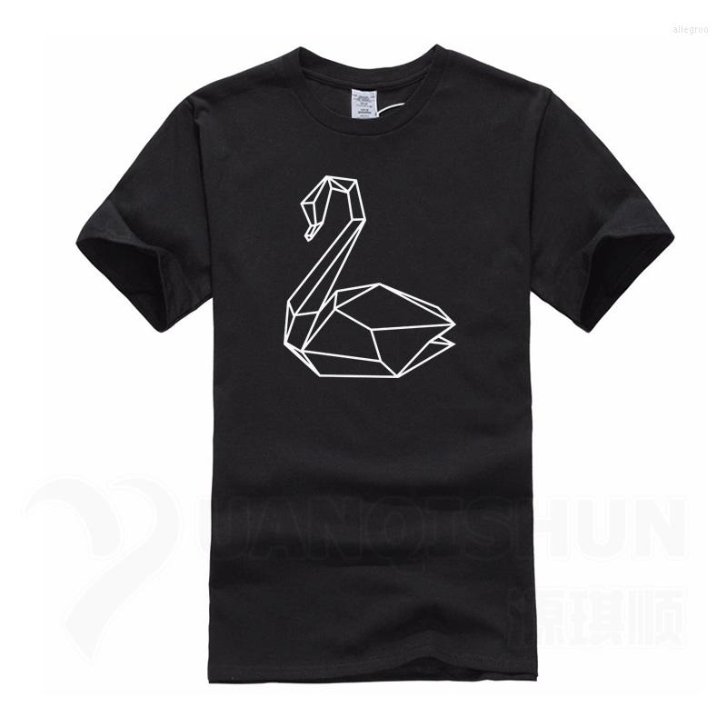 Men' T Shirts Origami Swan Print T-Shirt Simple Geometric Art Animal Novelty Design Unisex Harajuku Tees High Quality Cotton TShirt, White --- no pattern 
Men' T Shirts Origami Swan Print T-Shirt Simple Geometric Art Animal Novelty Design Unisex Harajuku Tees High Quality Cotton TShirt, White --- no pattern