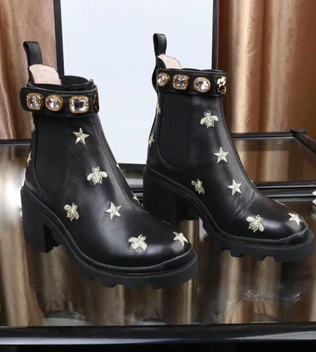 2019 Fashion women Shoes Fashion British Boots Round Toe Martin Boots Buckle Strap Chunky Heel Round Toes Rhinestone brand Ankle B2008915, Green
2019 Fashion women Shoes Fashion British Boots Round Toe Martin Boots Buckle Strap Chunky Heel Round Toes Rhinestone brand Ankle B2008915, Green