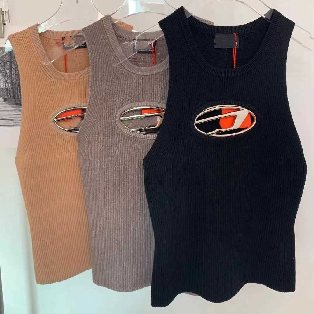 Designer Luxury Brand 2023 Diesels T-shirt Out Metal Label Knitted Tank Top for Women's Slim Fit Elastic Fashion Spicy Girls Top, Black
Designer Luxury Brand 2023 Diesels T-shirt Out Metal Label Knitted Tank Top for Women's Slim Fit Elastic Fashion Spicy Girls Top, Black