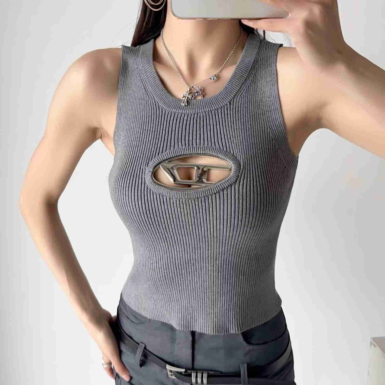 Diesels Waistcoat Chic Spicy Girl Hollow Out Sleeveless Tank Top for Women' 2023 Summer Design Sense Temperament Slim Fit Short Underlay Top, Black3
Diesels Waistcoat Chic Spicy Girl Hollow Out Sleeveless Tank Top for Women' 2023 Summer Design Sense Temperament Slim Fit Short Underlay Top, Black3
