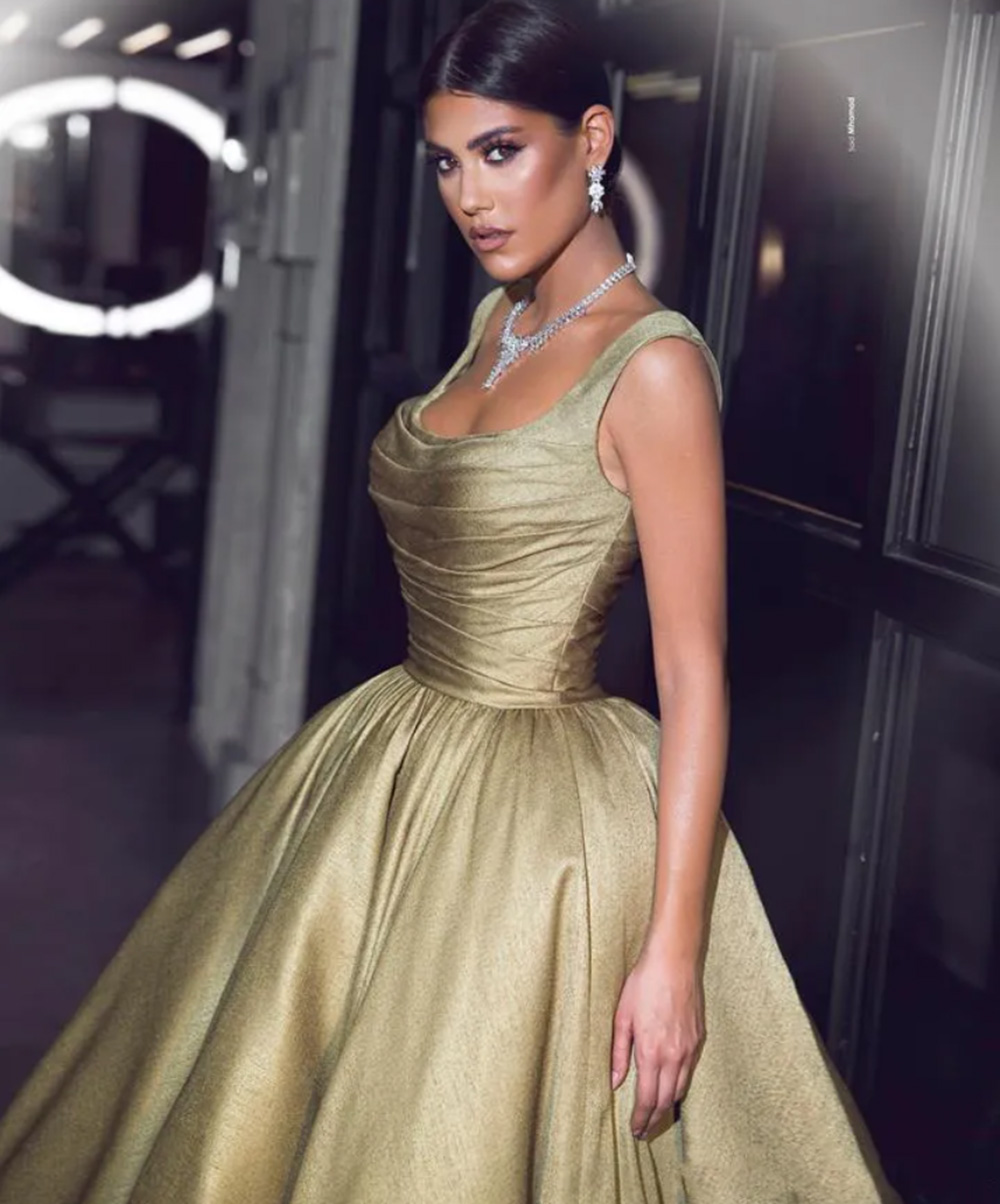 Sexy A Line Evening Dresses Formal Prom Party Gown Spaghetti Square Floor-Length Sweep Train Satin long Backless Plus Size Button