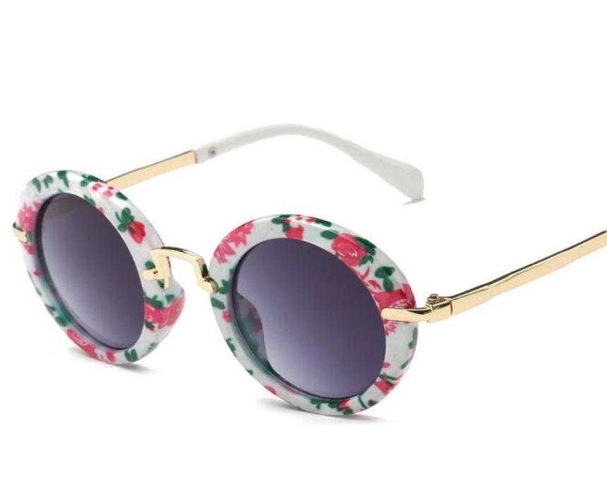 Fashion Round Cute Brand Designer Child Sunglasses Antiuv Baby Vintage Glasses Girl Cool Eyewear 12pcsLot 4273416
Fashion Round Cute Brand Designer Child Sunglasses Antiuv Baby Vintage Glasses Girl Cool Eyewear 12pcsLot 4273416