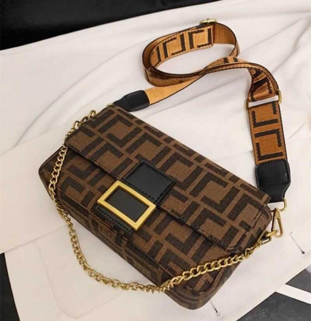 Designer Bag women fashion Top Handle quality crossbody shoulder strap Beach handbag fendyity letter Roma Travel Luxury fendace pu7566373, Sky blue
Designer Bag women fashion Top Handle quality crossbody shoulder strap Beach handbag fendyity letter Roma Travel Luxury fendace pu7566373, Sky blue