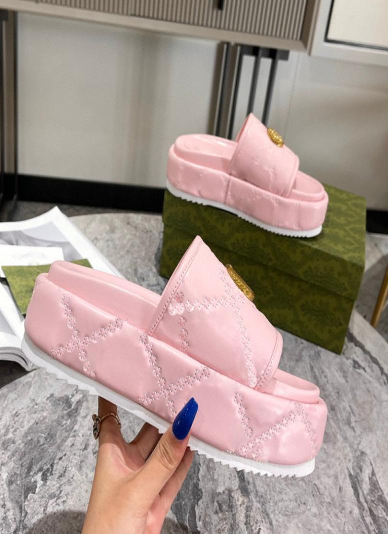 2022 sandals womens fashion embroidered canvas designer slides slip on slippers girls 60mm Genuine Leather platform Top high quali1159849, Grey
2022 sandals womens fashion embroidered canvas designer slides slip on slippers girls 60mm Genuine Leather platform Top high quali1159849, Grey