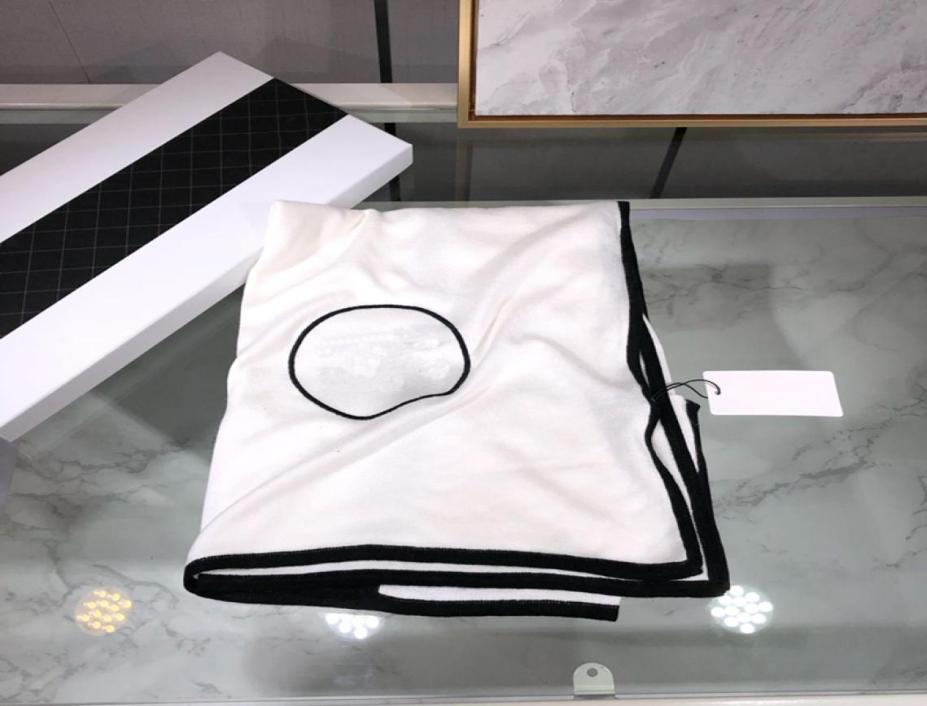 Fashion Designer Scarf for Women Letter C Color Contrast Cashmere Luxury Men Elegant Soft Wool Scarfs Shawl Neck Wrap acelet erfhr9642745
Fashion Designer Scarf for Women Letter C Color Contrast Cashmere Luxury Men Elegant Soft Wool Scarfs Shawl Neck Wrap acelet erfhr9642745