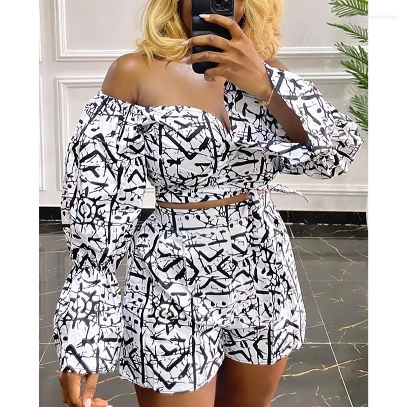 Women' Tracksuits Outfits Women Elegant Fashion Abstract Print Off Shoulder Long Flare Sleeve Crop Top & High Waist Straight Shorts Two, White
Women' Tracksuits Outfits Women Elegant Fashion Abstract Print Off Shoulder Long Flare Sleeve Crop Top & High Waist Straight Shorts Two, White