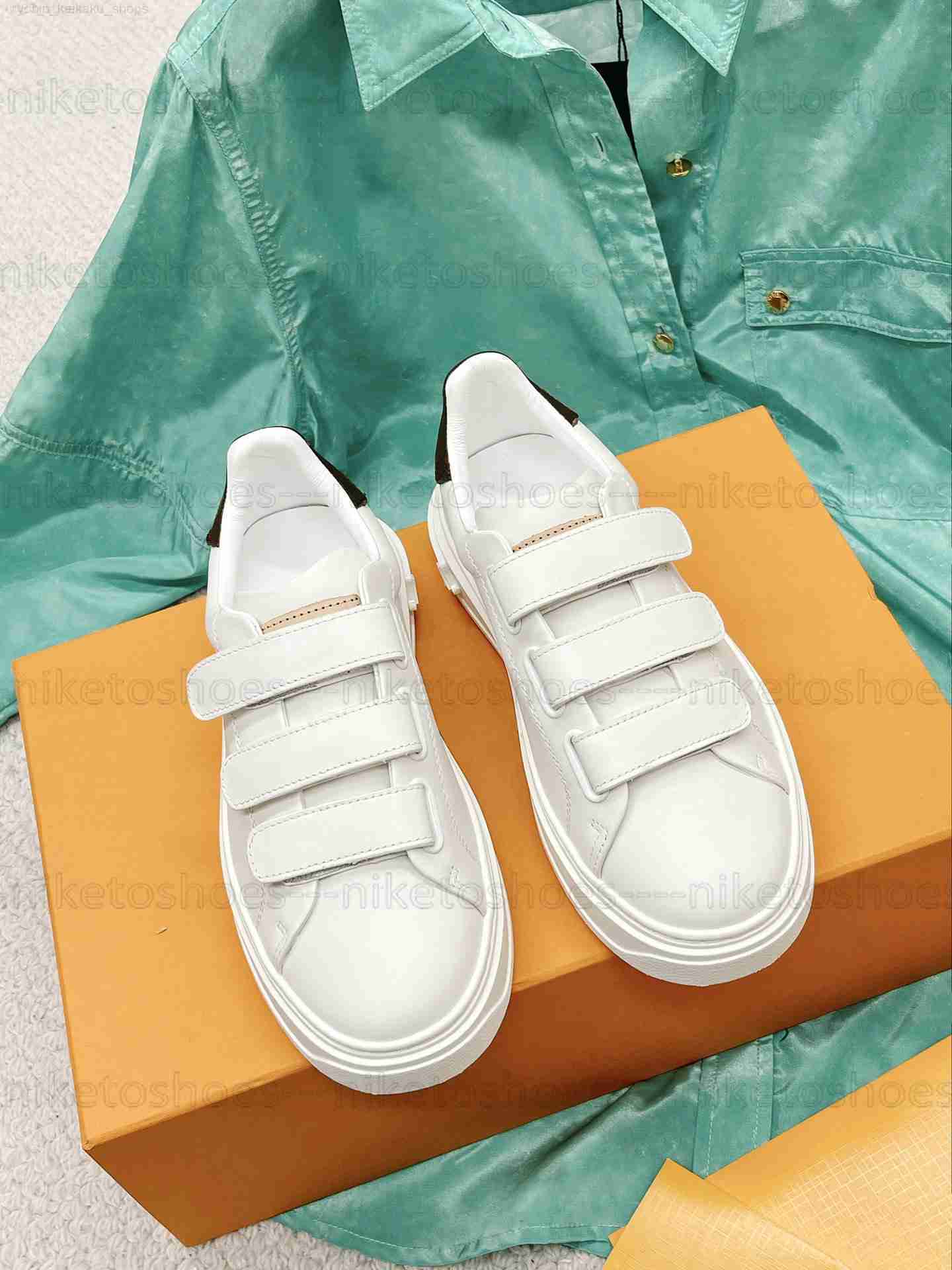 TIME OUT Sneakers Travel shoes sneaker Classic Casual Shoes Outdoor Sneakers woman shoes platform men gym sneakers calf leather with Monograms-canvas trim
TIME OUT Sneakers Travel shoes sneaker Classic Casual Shoes Outdoor Sneakers woman shoes platform men gym sneakers calf leather with Monograms-canvas trim