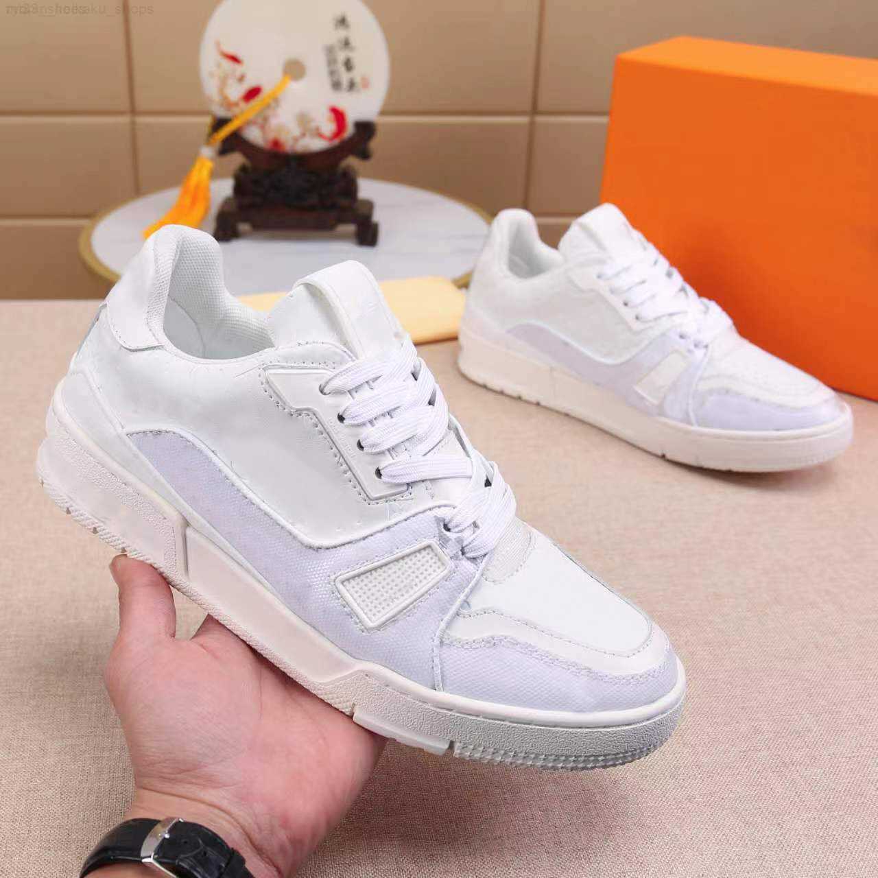 Shoes Designer Calfskin White Causal Platform Sole Sneakers Fashion Luxury Designers Leather Green Red Blue Leather Overlays Platform Sneakers Size 35-46, Color 1
Shoes Designer Calfskin White Causal Platform Sole Sneakers Fashion Luxury Designers Leather Green Red Blue Leather Overlays Platform Sneakers Size 35-46, Color 1