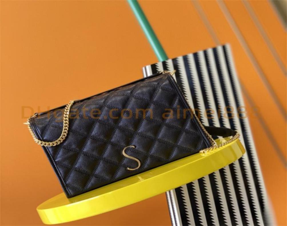 5A Luxury Designer women039s chain Shoulder bags Handbags Flap totes check line Cross body purse Leather letter solid clasp wai8780064, Red
5A Luxury Designer women039s chain Shoulder bags Handbags Flap totes check line Cross body purse Leather letter solid clasp wai8780064, Red