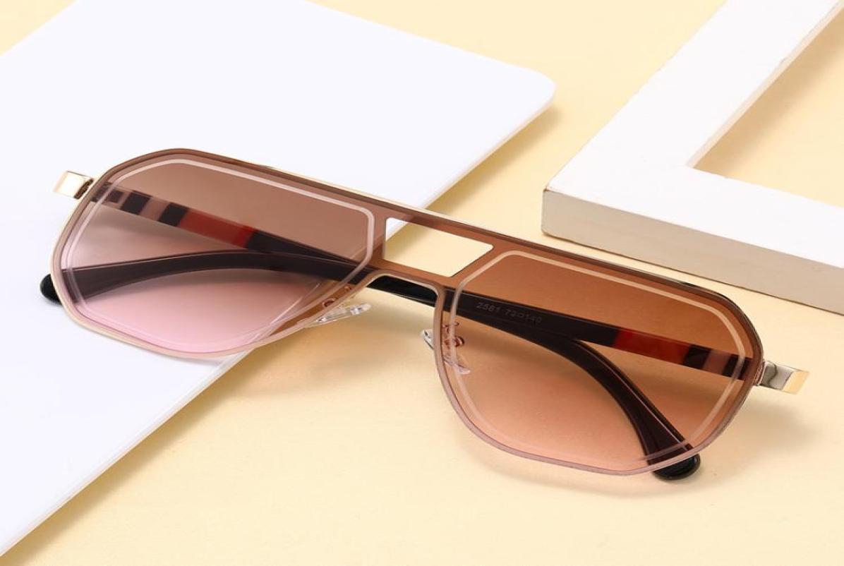 New Korean Style Trend Street Snap Sunglasses Ins European and American Personalized Irregular Butterfly Trimming Womens Sunglasse1753052
New Korean Style Trend Street Snap Sunglasses Ins European and American Personalized Irregular Butterfly Trimming Womens Sunglasse1753052