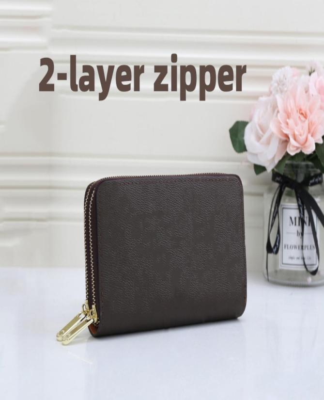 Luxurys Designers women wallets 2layer zipper wallet High quality Monogrames wristle men purse passport ID credit card holder clu1577487, Lavender
Luxurys Designers women wallets 2layer zipper wallet High quality Monogrames wristle men purse passport ID credit card holder clu1577487, Lavender