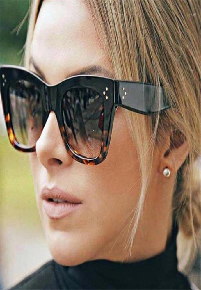 Sunglasses Oulylan Classic Cat Eye Women Vintage Oversized Gradient Sun Glasses Shades Female UV400 Sunglass14170932
Sunglasses Oulylan Classic Cat Eye Women Vintage Oversized Gradient Sun Glasses Shades Female UV400 Sunglass14170932