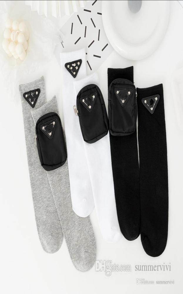 Designer kids letter triangle sports socks ins girls boys 34 knee high casual sock with purse children cotton breathable sox Q2911328449, White
Designer kids letter triangle sports socks ins girls boys 34 knee high casual sock with purse children cotton breathable sox Q2911328449, White